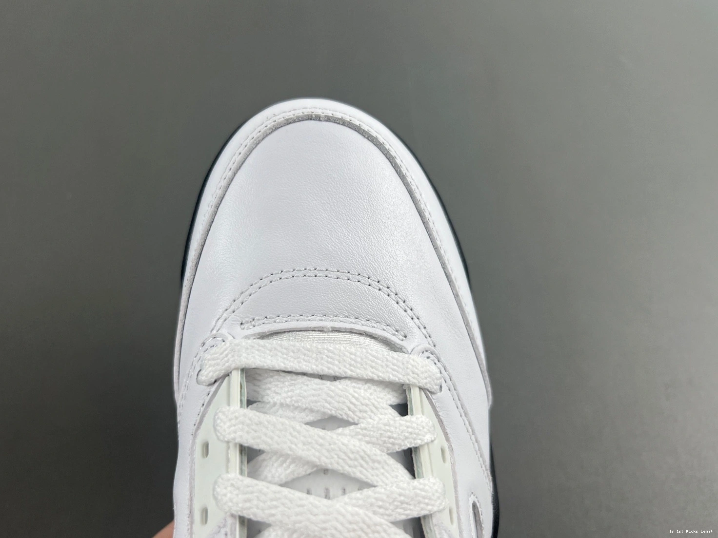 DD0587-110 Black Air 5 Jordan White 1123